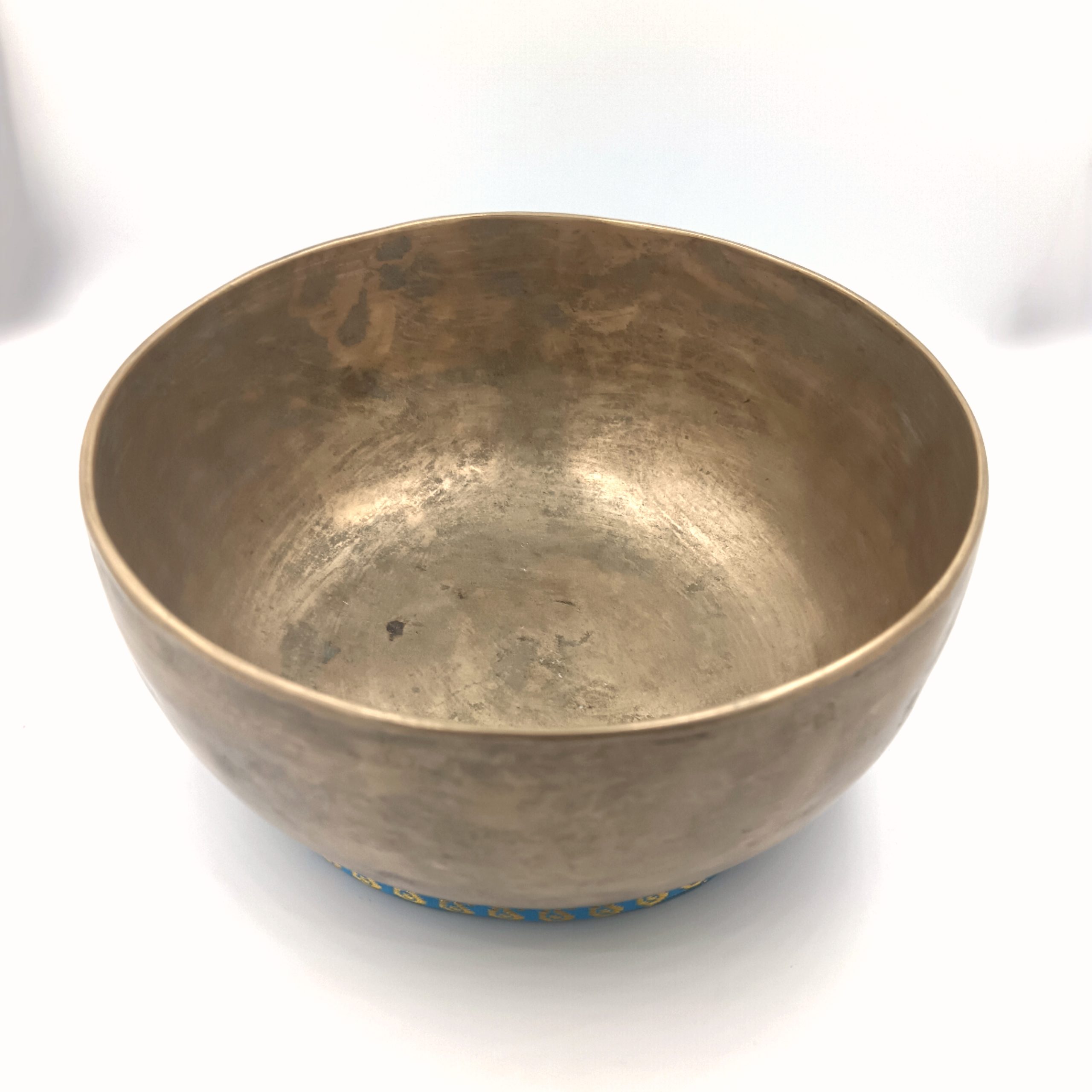 Bol chantant Antique - Note Do# - Diam18,1cm - Chakra de base – Image 2